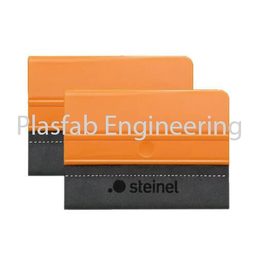 Accessory - Plastic squeegee - Alcantara